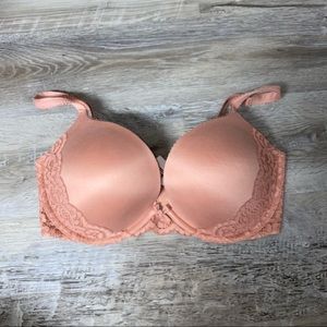 Victoria's Secret Peach Lace Push-Up Bra